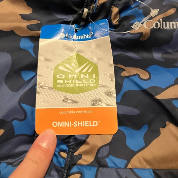 Reversible Columbia snowsuit/Sasquatch - Picture 3 of 7